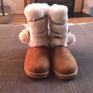 Little Girls fur boots.